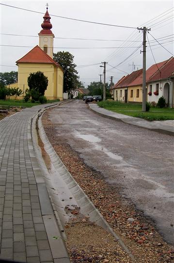 Opravy chodníků